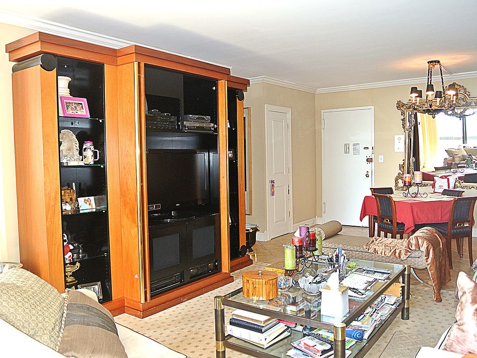 1st image of 26910 Grand Central Pkwy APT 22R
