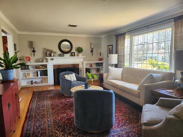 (undisclosed Address), Alexandria, VA 22310