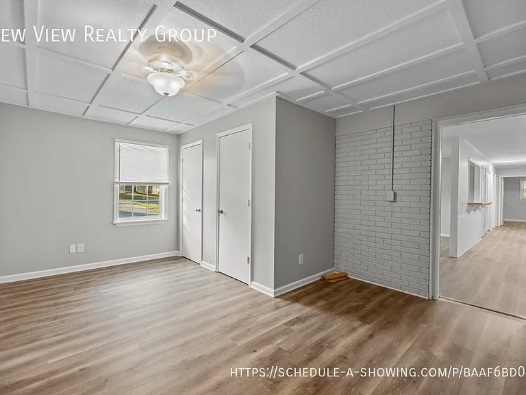 4800 Maplecrest Dr — Photo 14