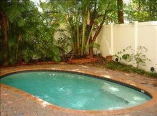 608 NE 13th Ave, Fort Lauderdale, FL 33304