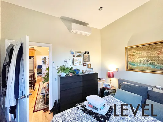 Rented by Level Group | media 12