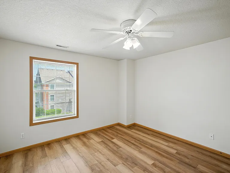 1336 Mayfield Dr #101 — Photo 17
