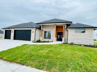 8477 E Deer Run St, Wichita, KS 67226