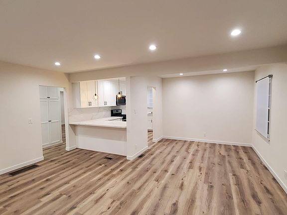 4th image of 1660 Del Valle Ave