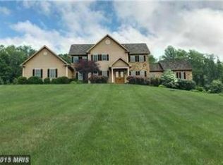 5 Mark Meadow Ct, Reisterstown, MD 21136