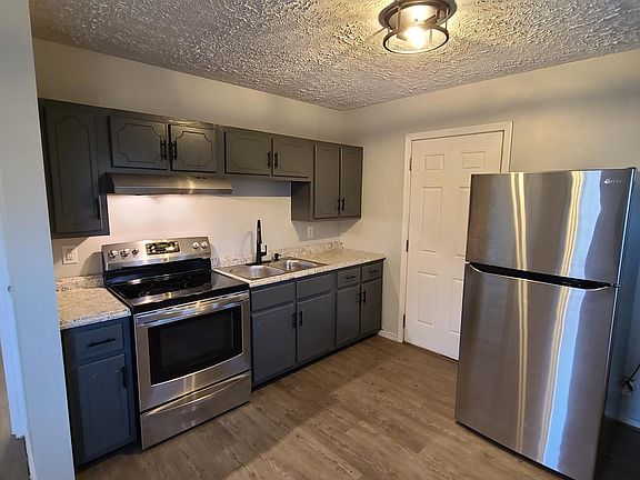 2nd image of 1701 Gordon Ave