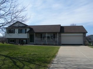 408 Roland Ct, Cottage Grove, WI 53527