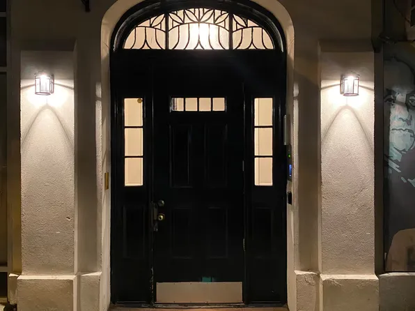 345 S 13th St APT 2B, Philadelphia, PA 19107