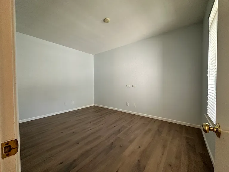 125 Hobson St #1A — Photo 15