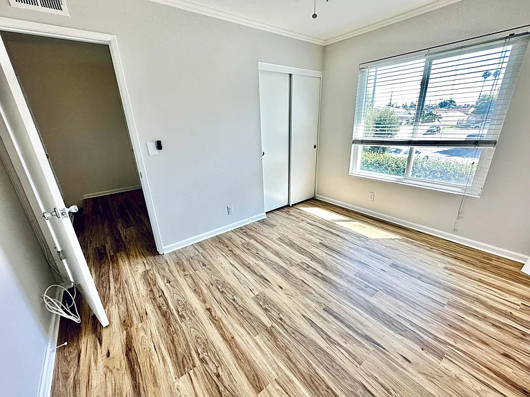 El Arroyo Dr — Photo 15