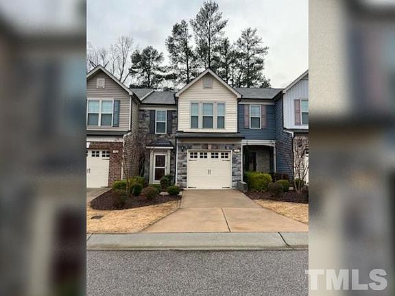 3rd image of 110 Tuftin Dr