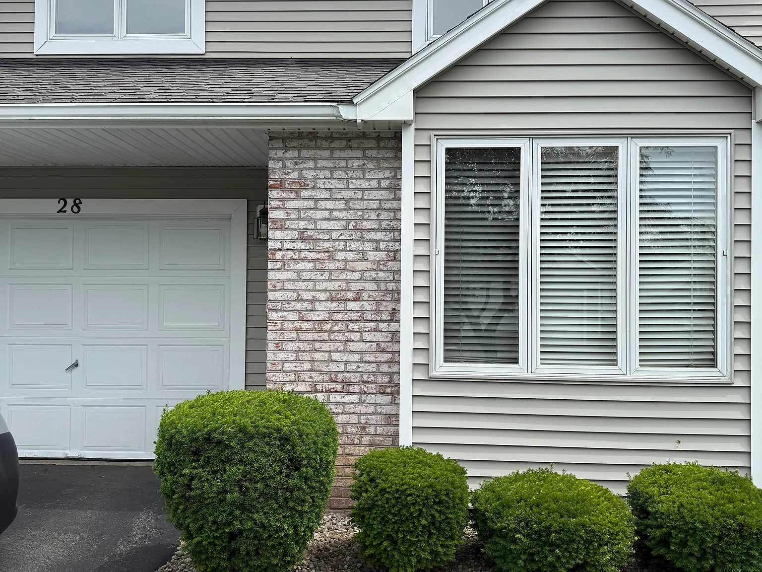 2 bed, 1.5 bath, 1430 sqft, $2,295 — Photo 3