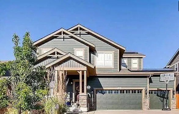6 bed, 3.5 bath, 4154 sqft, $3,795 — Photo 1