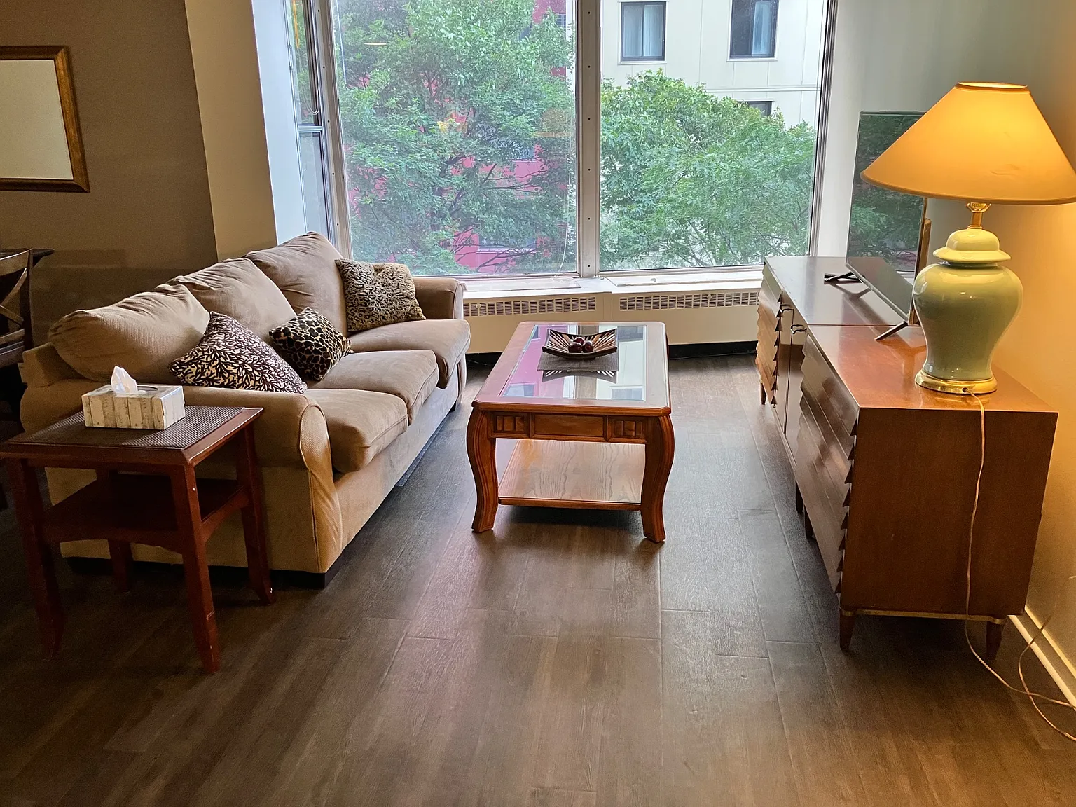 1 bed, 800 sqft, $1,350 — Photo 4