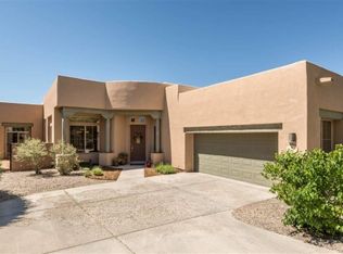 92 Canada Del Rancho, Santa Fe, NM 87508