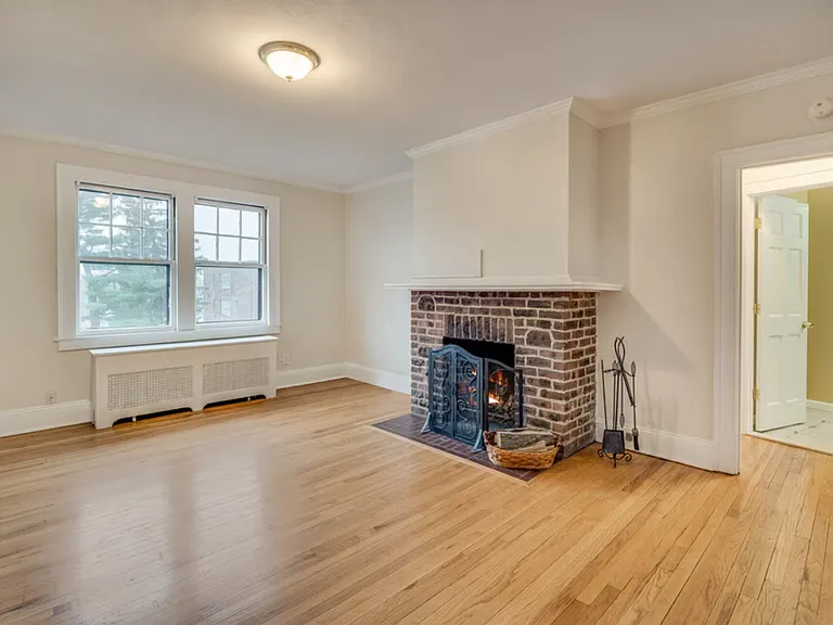 The Clarendon Apartments of West Hartford! — Photo 11