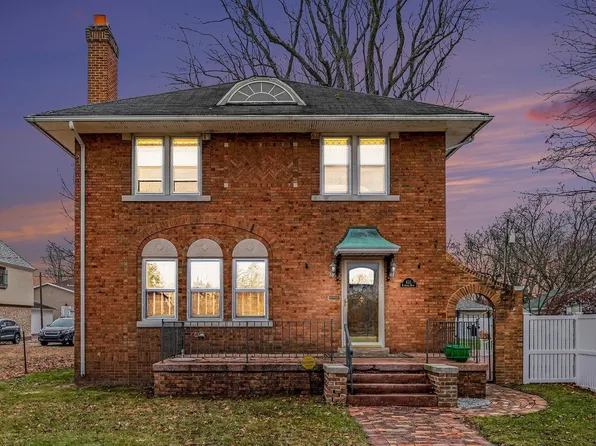 410 E Angela Blvd, South Bend, IN 46617