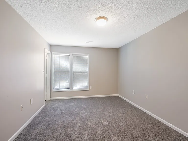 Summerlyn Place — Photo 66