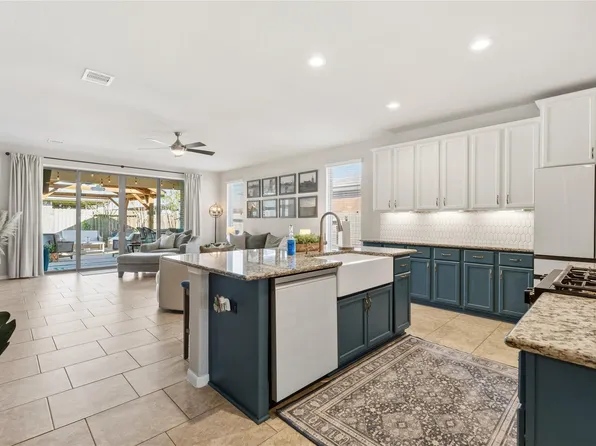 2706 Merlin Ln, Pearland, TX 77581