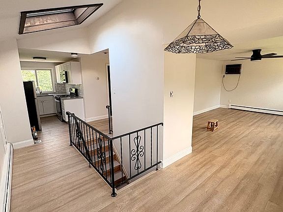 4th image of 62 39th St #1