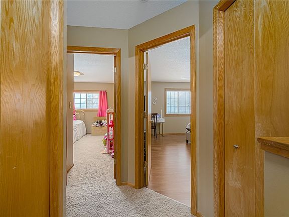 5th image of 1045 68th St Unit 3