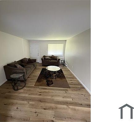 5th image of 12830 Lahser Rd