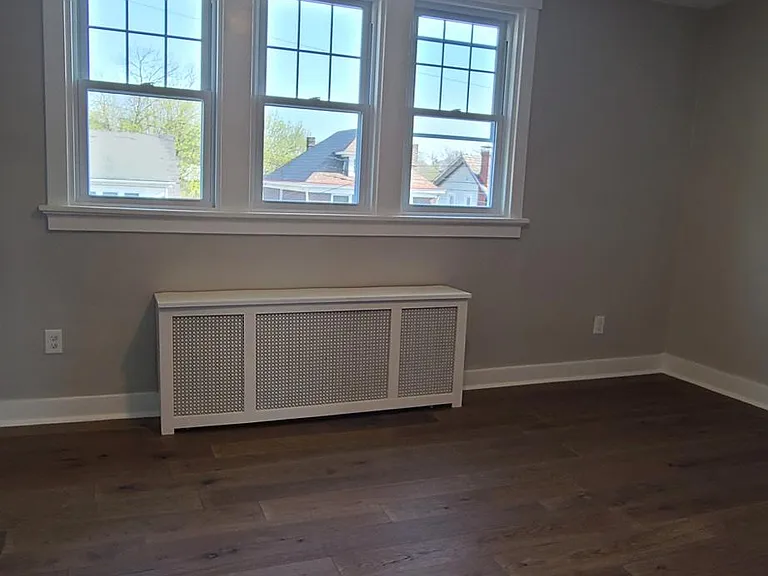 6340 Crombie St — Photo 12
