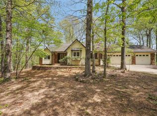33 Fawn Lake Trl, White, GA 30184