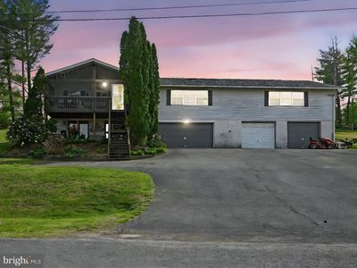 1648-1650 Wampum Dr, Auburn, PA, 17922