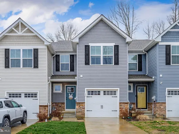 15 Southwind Dr, Blackwood, NJ 08012