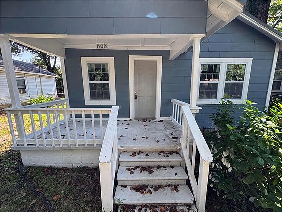 2nd image of 606 Thornton Ave