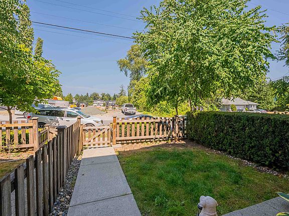 4th image of 13886 62nd Ave #10