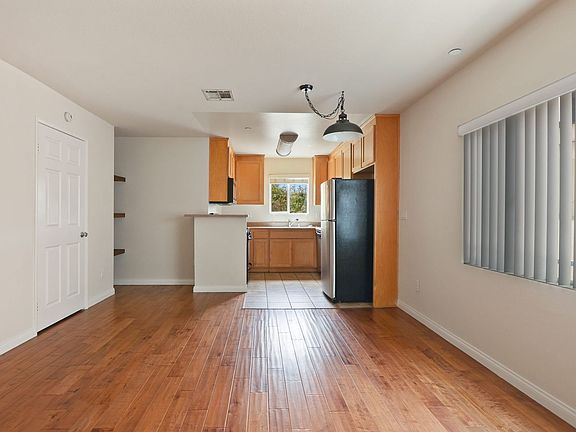 3rd image of 3610 Motor Ave #1