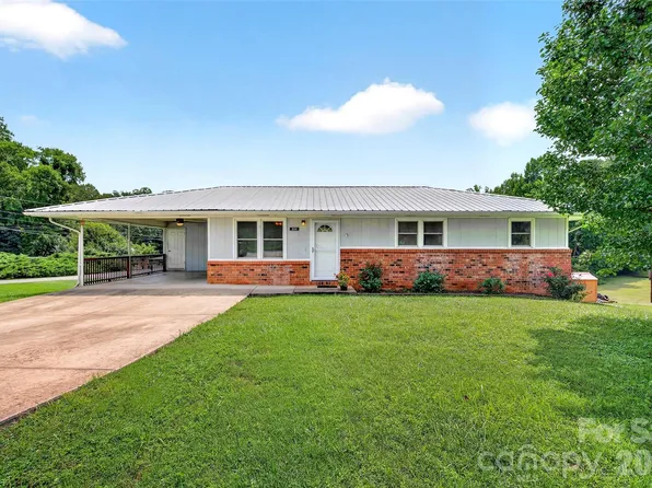 224 Cherokee Way, Marion, NC 28752