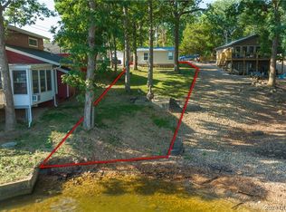 215 Greenleaf Dr, Sunrise Beach, MO 65079