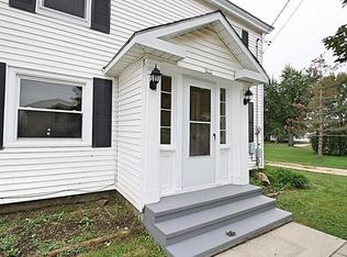 312 Sumner St, Genoa City, WI 53128