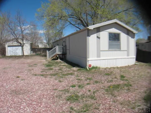 237 E Homer Dr, Pueblo West, CO 81007