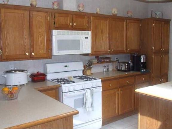5th image of 7705 Dorchester Cir