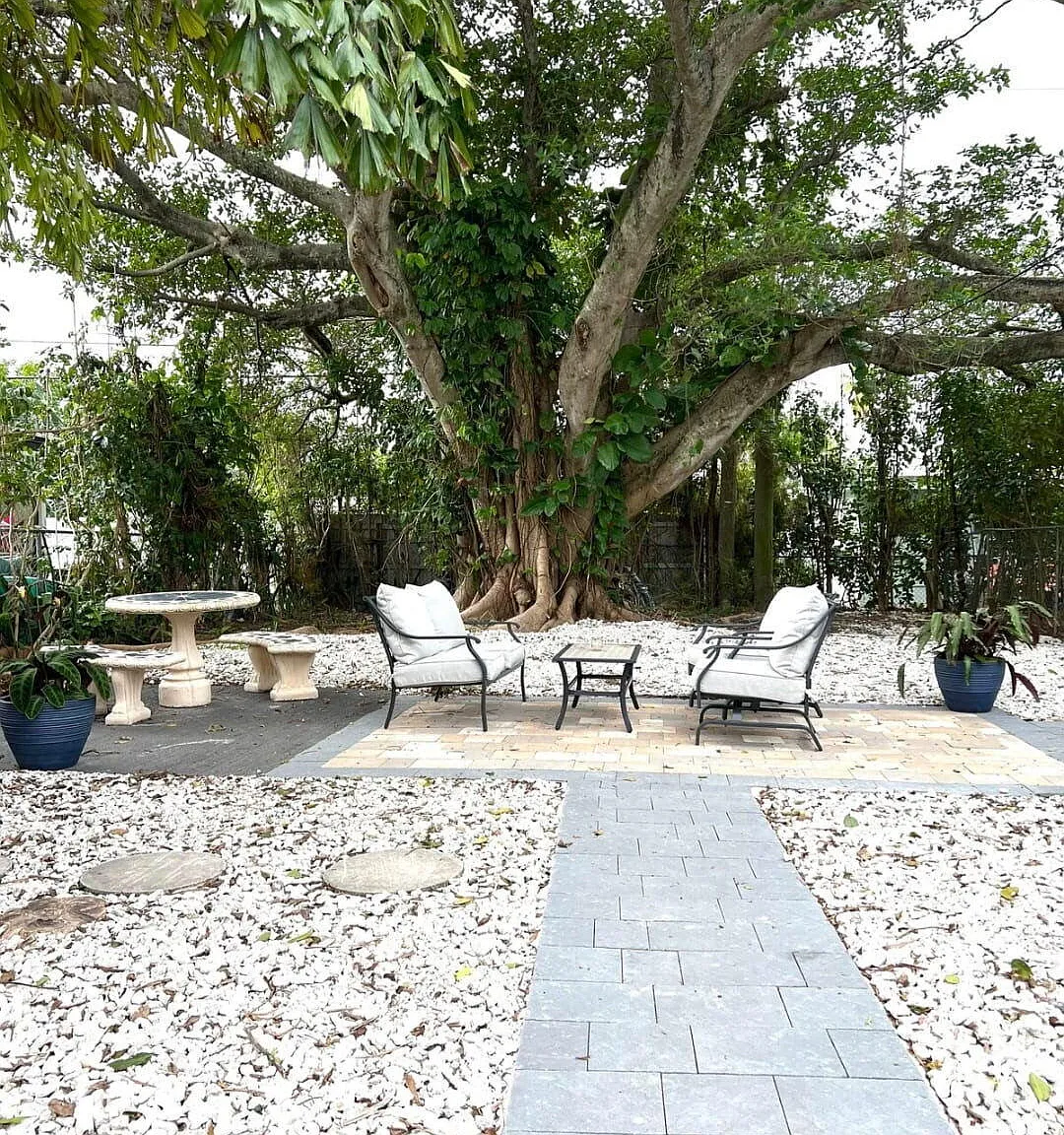 Studio, 1.0 bath, 450 sqft, $1,800 — Photo 2