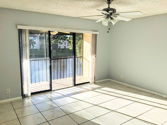 3rd image of 623 Sea Pine Way APT H2