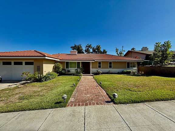 2nd image of 3880 Valley Lights Dr
