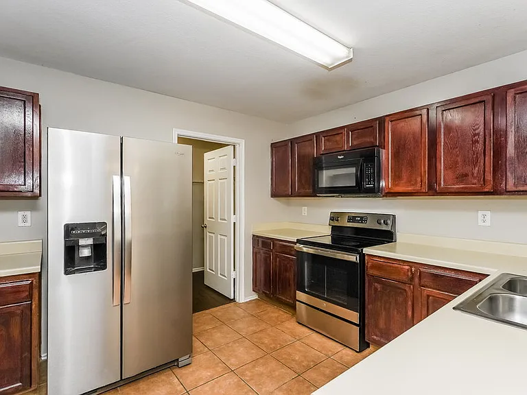 205 Crescent Ridge Dr — Photo 8