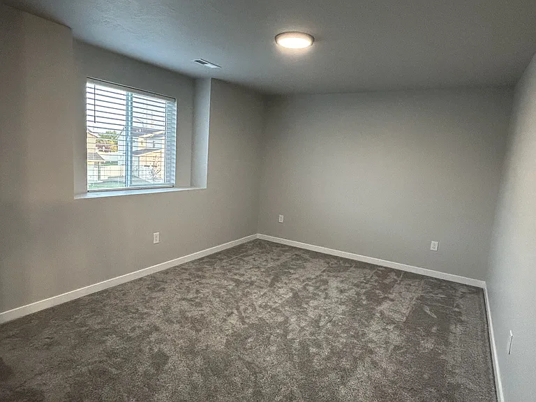 Upstairs Bedroom 1