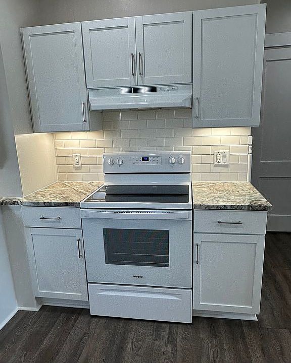 1475 W Main St, Kalamazoo, MI 49006 Zillow