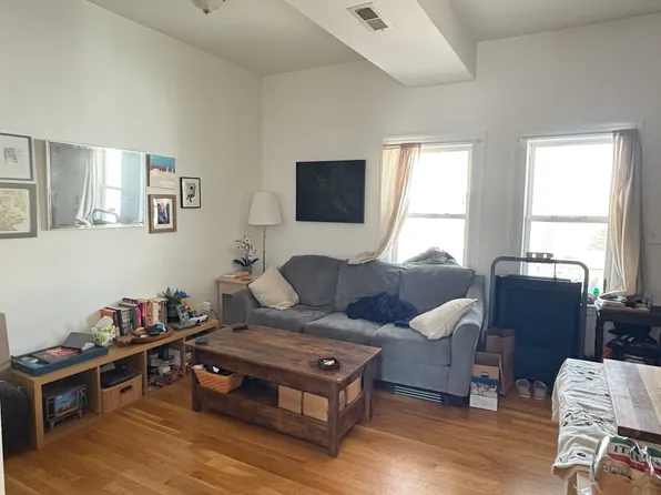 11 Adrian St #3, Somerville, MA 02143