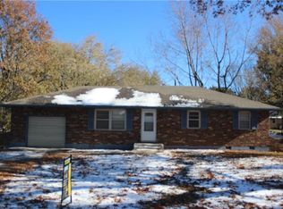 1405 S Pine St, Holden, MO 64040