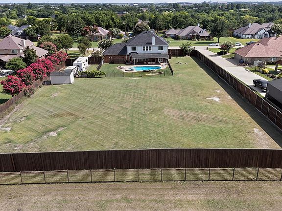2nd image of 2336 Saddlebrook Ln