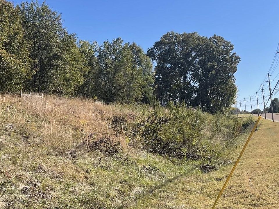 2nd image of 3950 N Germantown Rd