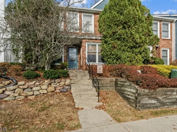117 Hawthorne Ct, Rockaway Twp., NJ 07866