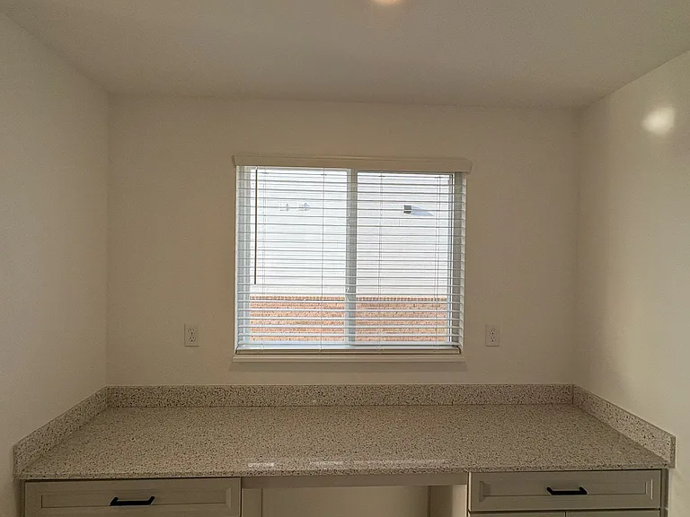 11724 Aubrey Ln — Photo 22